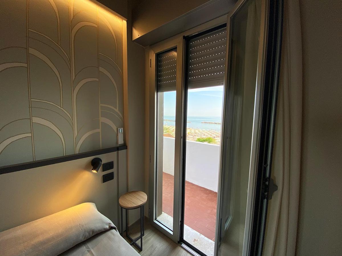 Hotel President Bellaria-Igea Marina Bagian luar foto